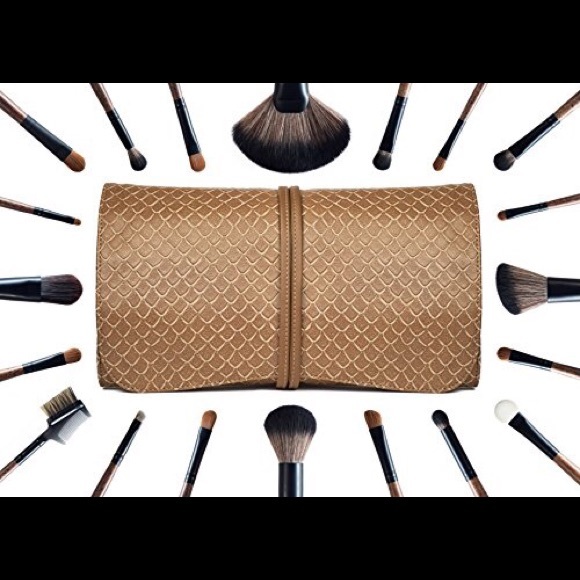 COPY - La Ferra Pro Makeup Brush Set w/ Soft Leat… - Picture 2 of 8